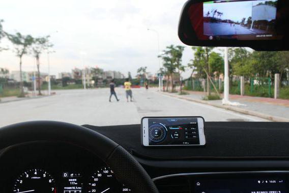 懂车更是智能助手，优驾开启智能安全驾驶新风潮