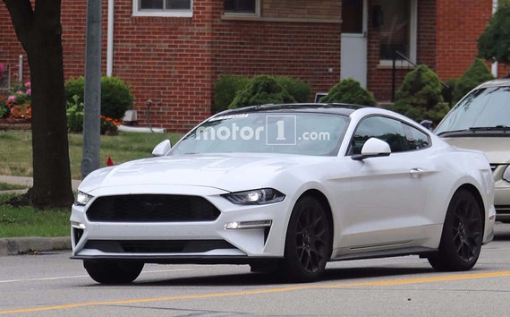 曝福特全新Mustang路试谍照 2018年上市