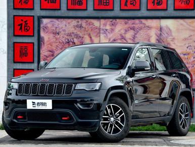 最强Jeep越野车，能爬山也能过河！实拍大切诺基