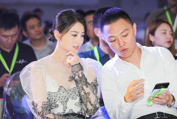 国民女神投资年赚1亿，座驾豪气硬派，造人迟迟掉线