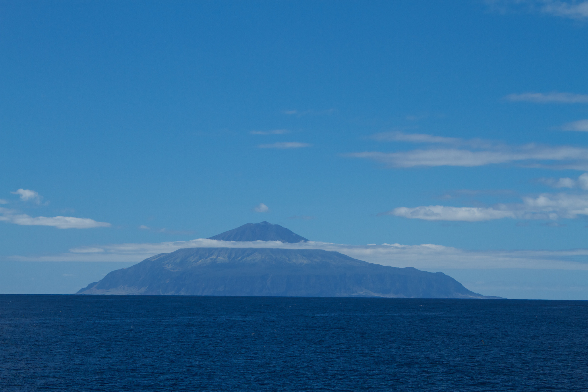 世界上最孤独的岛屿|特里斯坦|爱丁堡|岛屿_新浪新闻