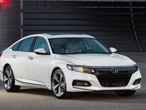 十代雅阁内饰曝光，帕萨特销量要大跌！