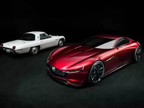 马自达的全新转子车终于来了，连它老祖宗也来贺一下