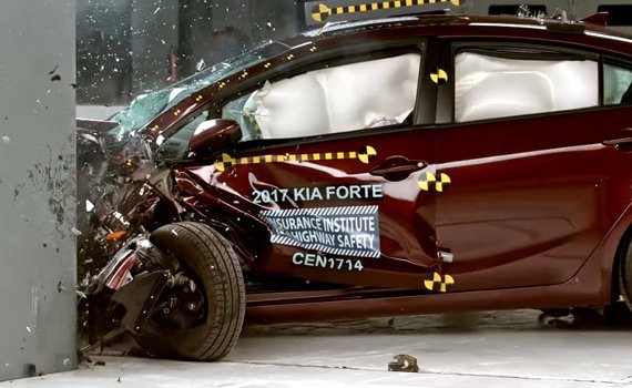 起亚福瑞迪在美获最高安全评级 车门加固