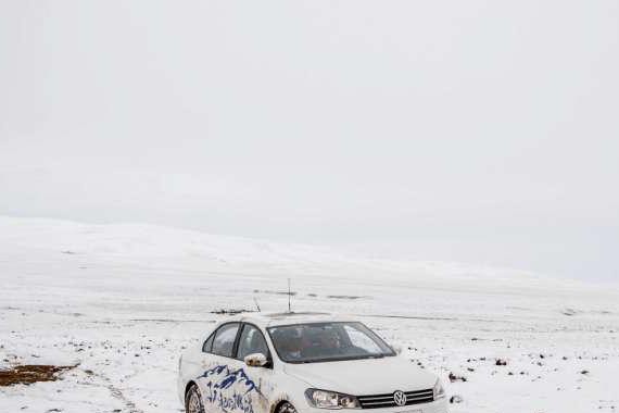 一台捷达进藏, 身后十几台丰田普拉多操碎了心