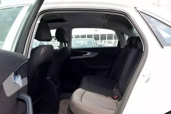 被拉长以后，跑起来能不扯到蛋吗？它的回答是YES