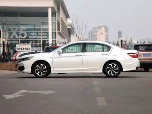 本田造得了地球梦发动机 轮毂却一股“汽配城风”