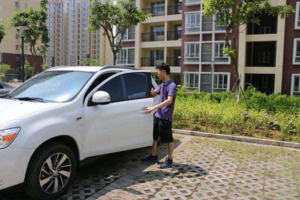 夏季车内高温60度！4种方法助你快速降温