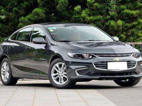 B级轿跑, 原价18万降4万! 迈腾帕萨特要头疼了!