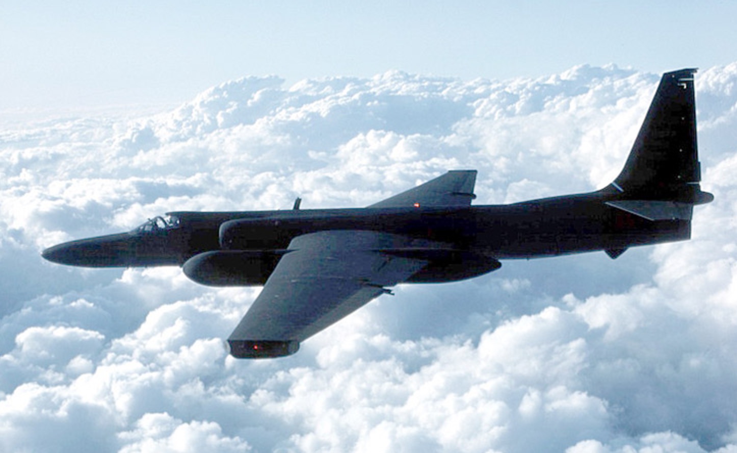 导弹本意击落美军入侵战机,结果却成功命中自