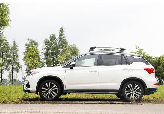 上半年销量差点超H6，卖10万块的SUV用料还厚道吗?