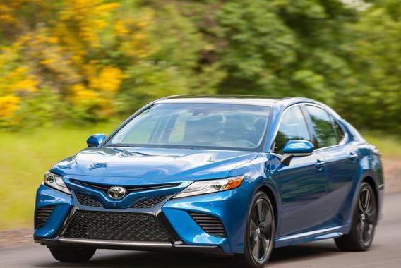 日系积极换代，10代雅阁走年轻化路线，对标凯美瑞