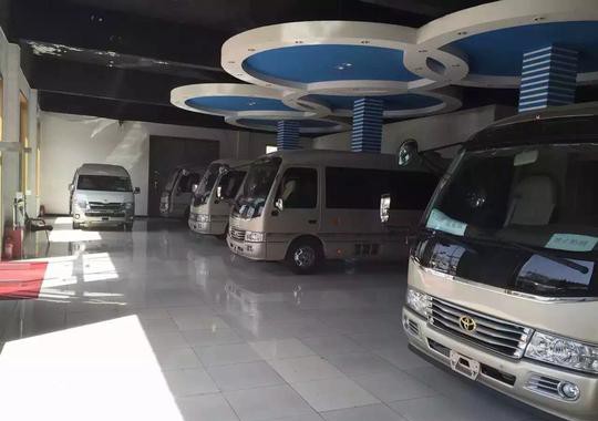 丰田考斯特10座价格 丰田考斯特10座至尊版多少钱