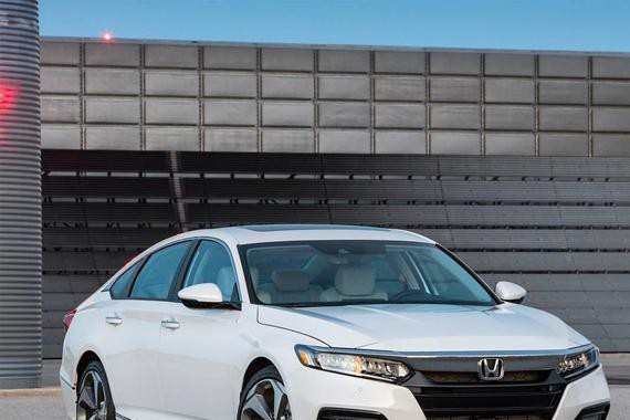 全新一代雅阁曝光，率先用上10AT，外形却像......