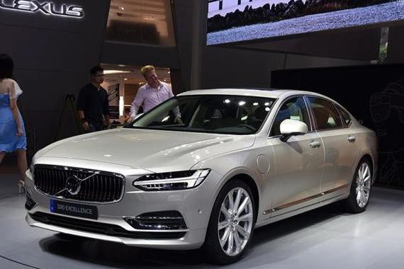 只有三个座位的豪车，但比奔驰S级还舒服