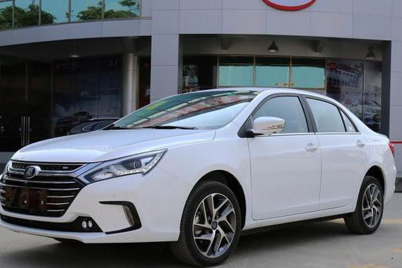 不到6秒破百，油耗1.2L，买车奖1万