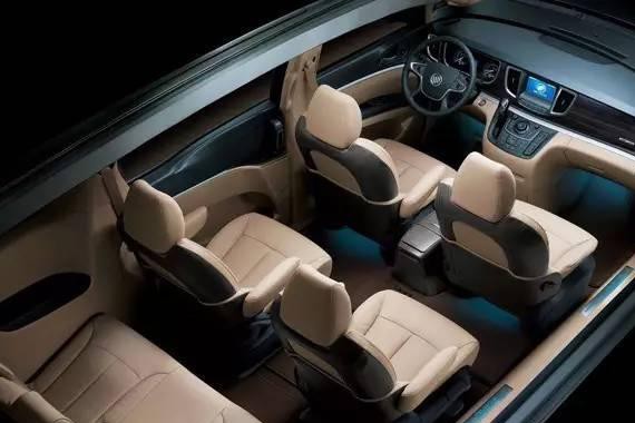 7座车这么火，第三排座椅的安全性如何呢？