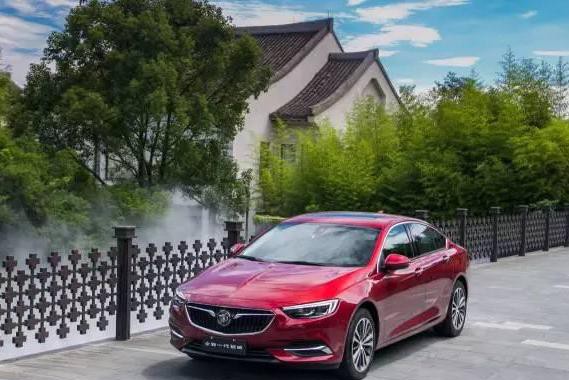 轴距2米8 比上代增加92mm 车长4米9  只卖17万起