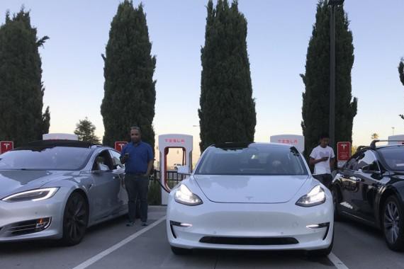 太阳能车顶不靠谱？特斯拉计划未来作为选配