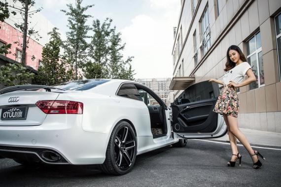 德系强还是日系牛？奥迪RS5和雷克萨斯RCF的战斗！