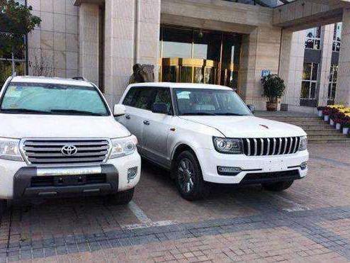 配3.0T引擎，30万的红旗SUV，能否挽回颓废的命运