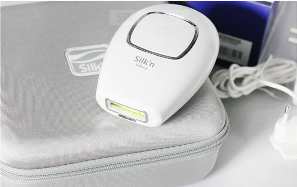 杨幂毛孔粗,周冬雨小腿壮硕…街拍都是骗人的