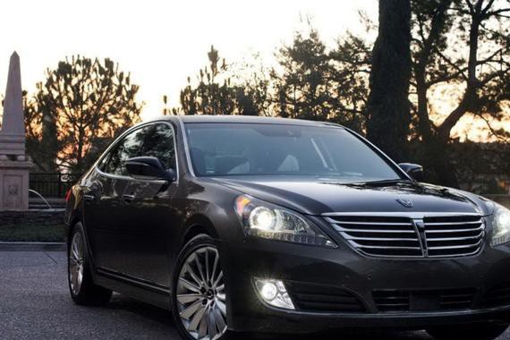 这辆车是朴槿惠的座驾，一般人都以为只卖十几万