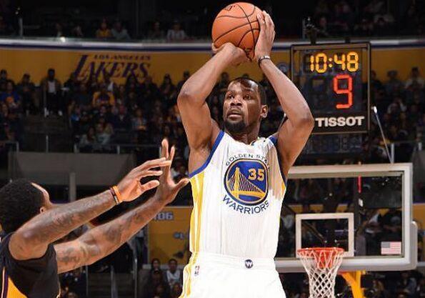 格林被一对夫妇起诉威胁人生安全! 他的恶行何