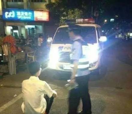 不要用远光灯“亮瞎”了别人