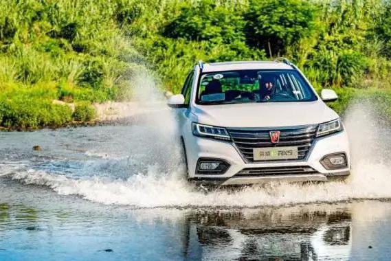 论安全，荣威ERX5和腾势400谁更胜一筹？