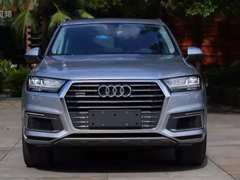 谁说大型SUV油耗高？试驾奥迪Q7 45 e-tron