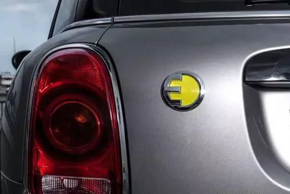 无预警，宝马宣布电动车就快开卖，赶紧存钱来得及