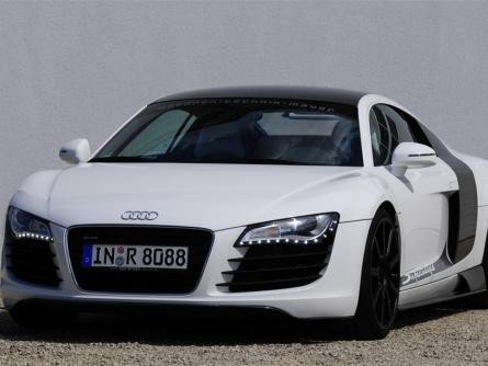 王者荣耀  V8发动机420马力的奥迪R8