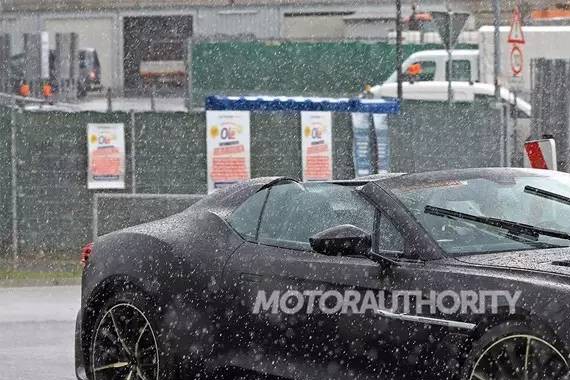 前卫的英国绅士 Vanquish Zagato新车型谍照