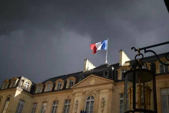 英国也计划于2040年禁售传统燃油车，幕后推手是它？