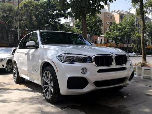 礼物居然迟到了2年，成都小伙提宝马X5