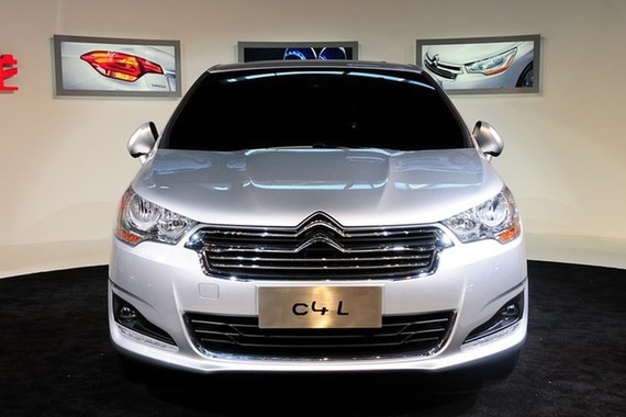 雪铁龙C4L发动机异响 厂家及4S店均不处理