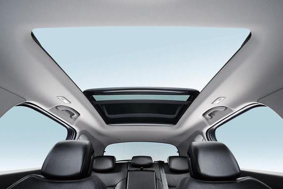 10万起的这些轿车，配全景天窗，看星星只要抬头