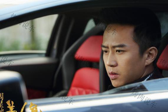 邓超辉腾换迈巴赫，兰博基尼，网友回复：有钱真好！