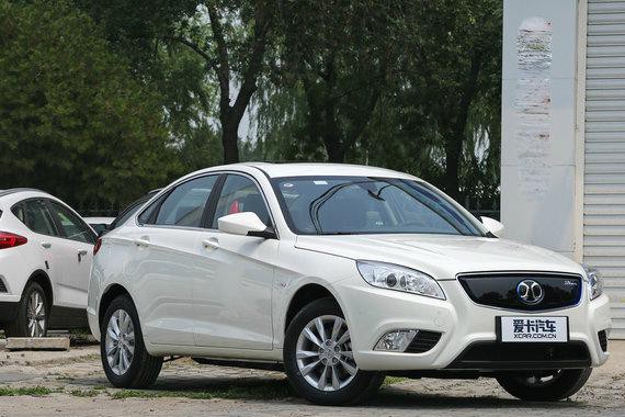 续航里程再突破 实拍北汽新能源EU400