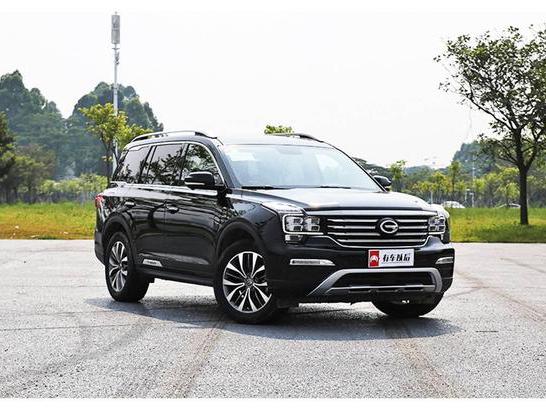 16.38万起，首台月销破万国产7座SUV，用料不输日系