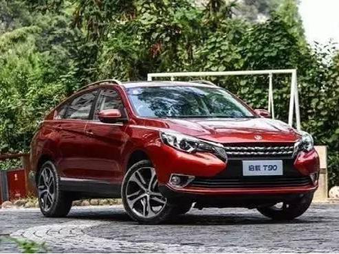 这款车比途昂、博瑞安全系数都高，要个性推荐选它