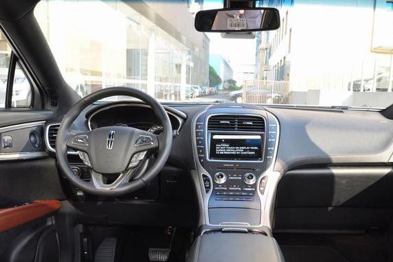 来自美版的钢铁侠，大众途锐都退让三分