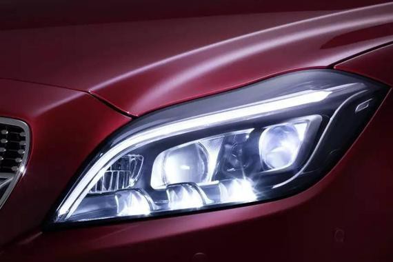 不用百万，也不用50万，这些10万SUV都装全LED大灯