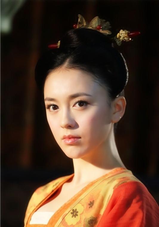 吕后的女儿鲁元公主也是一个大美人,由演员吕佳容扮演.