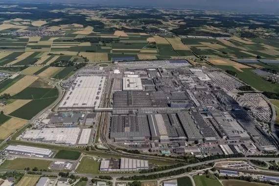 宝马集团宣布电动化战略新进展