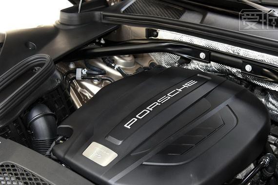 阿尔法Stelvio锋芒太露太张扬 选TA们会更靠谱吗？