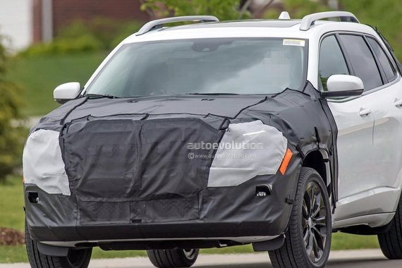 或搭2.0T发动机 新款自由光将11月亮相