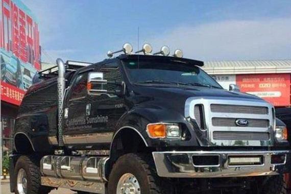 加一箱油6000元，停车要两个车位？买它送宝马X5！