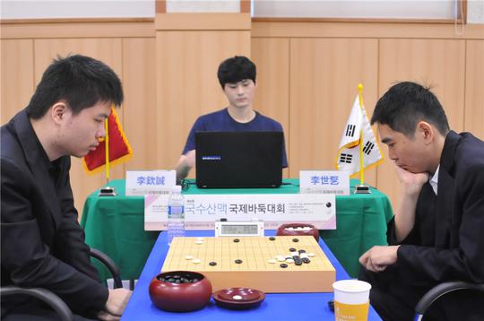 ɽйӿ˺ ճϿ쵶ٶʯ